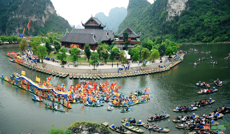 Festival Ninh Bình góp phần xây dựng và định vị thương hiệu đô thị di sản thiên niên kỷ của tỉnh Ninh Bình. (Ảnh: QĐND)