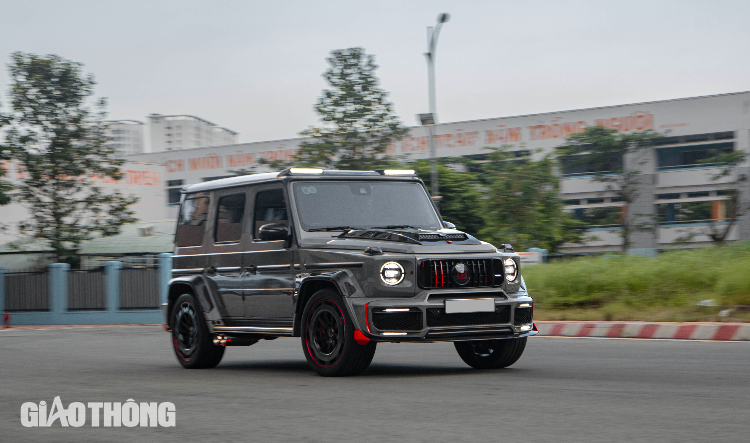 Bản độ "tối thượng" cho Mercedes-AMG G63 tại Việt Nam- Ảnh 15.