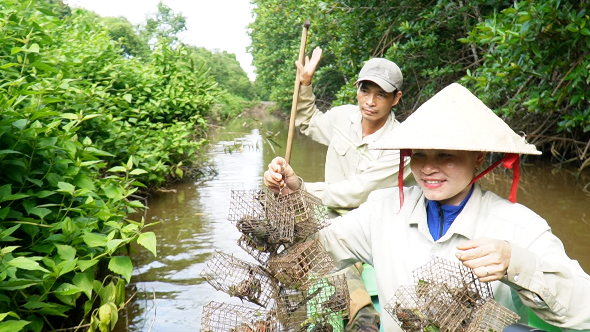 Độc đáo nghề săn chù ụ của nông dân Cà Mau- Ảnh 3.