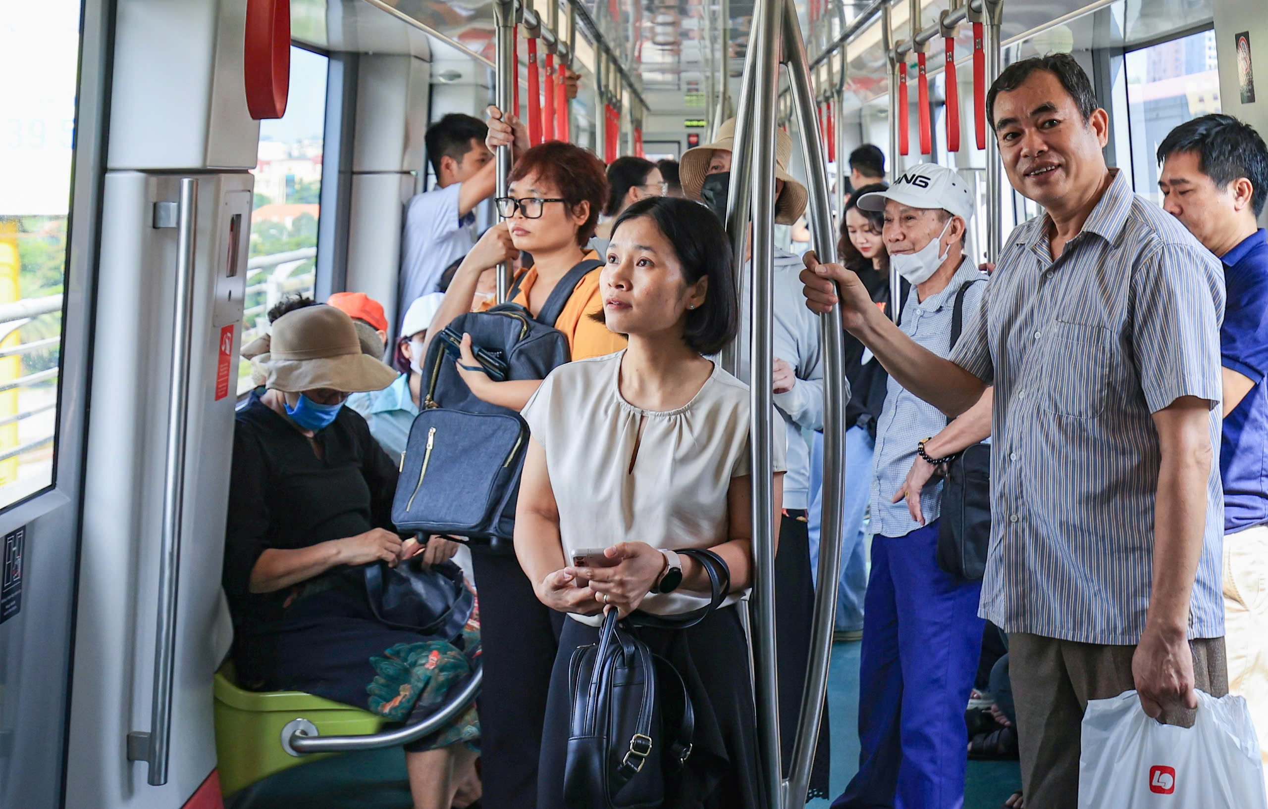 Hanoi Metro vẫn chưa đủ nhân lực vận hành- Ảnh 1.