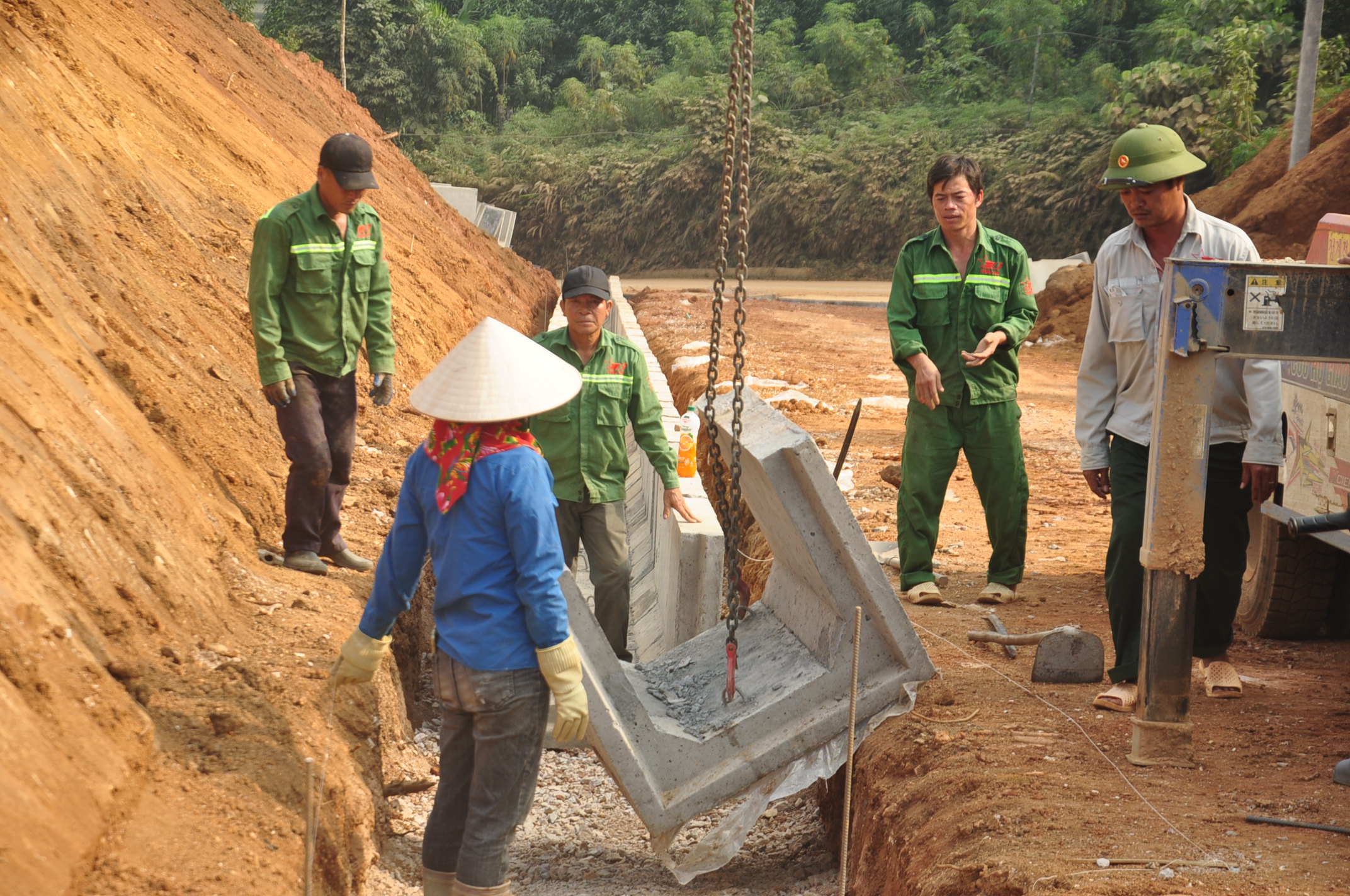 Người dân Làng Nủ háo hức chờ về nhà mới- Ảnh 2.