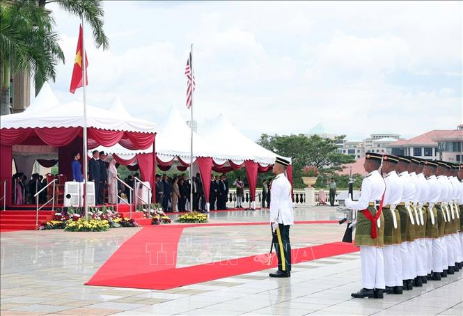 Malaysia đón Tổng Bí thư Tô Lâm và phu nhân theo nghi thức cao nhất- Ảnh 5.