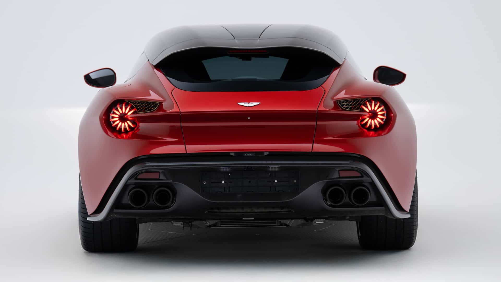 Hàng hiếm Aston Martin Vanquish Zagato lên sàn đấu giá