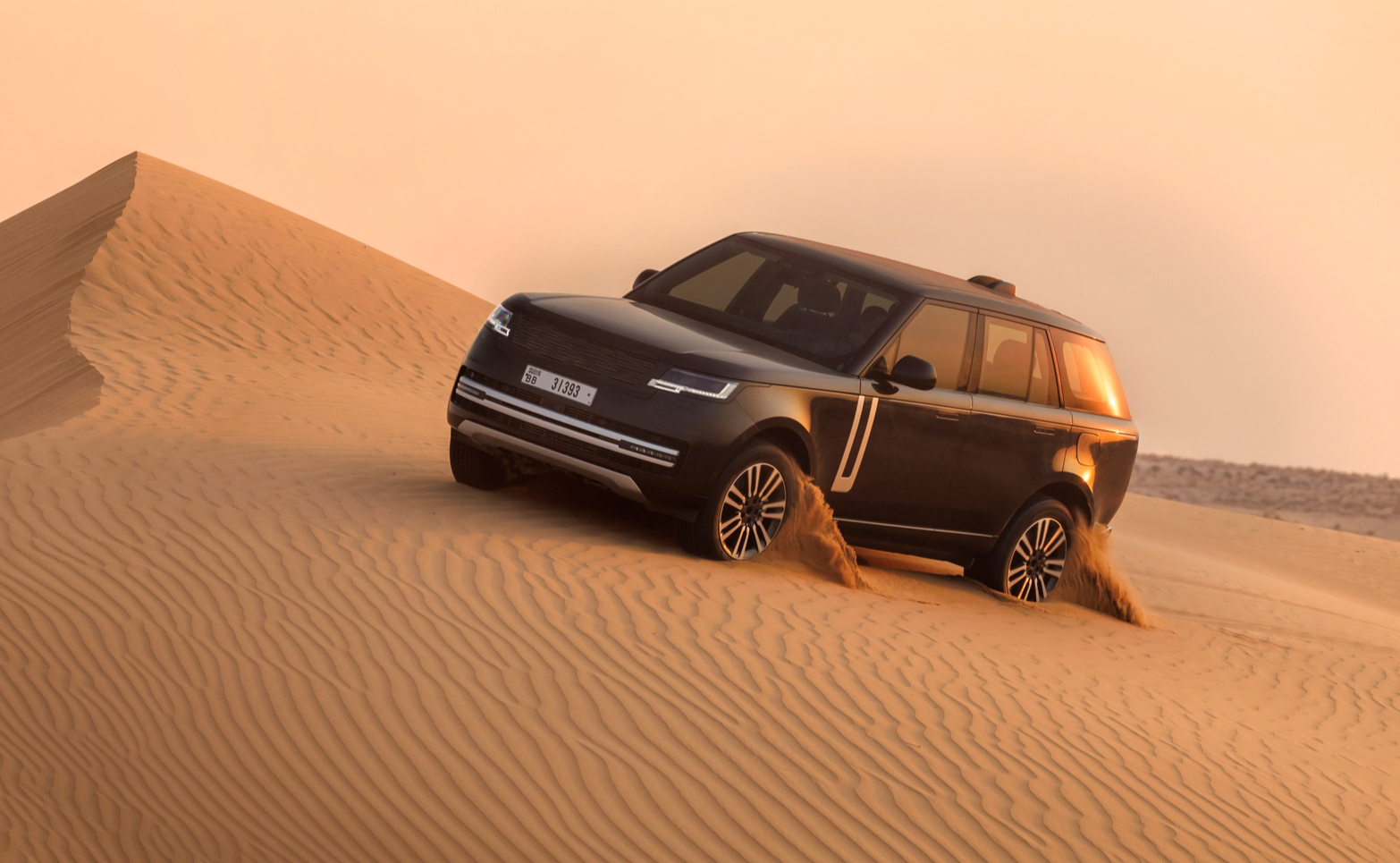 Range Rover Electric đang được thử nghiệm tại Dubai