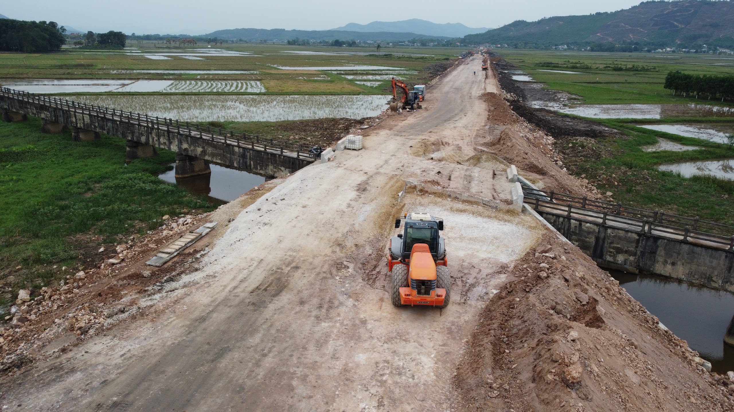 Thanh Hóa vươn lên đứng top đầu trong giải ngân vốn đầu tư công- Ảnh 2.