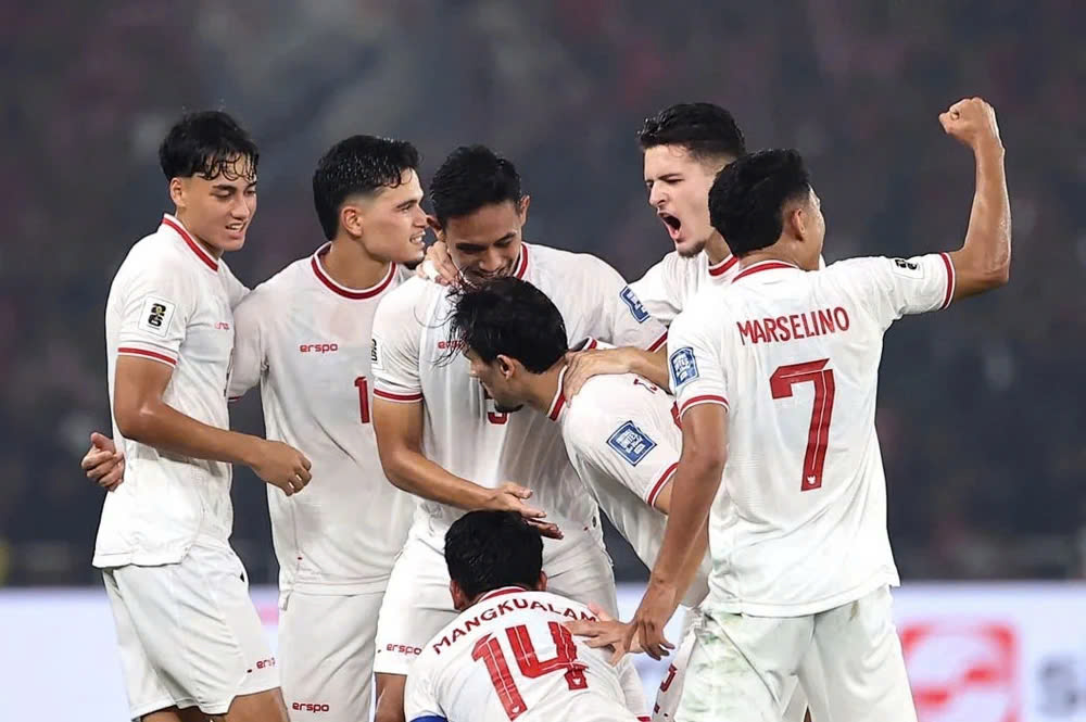 Sau màn “quay xe”, bóng đá Indonesia đối mặt bài toán hóc búa ở AFF Cup- Ảnh 1.