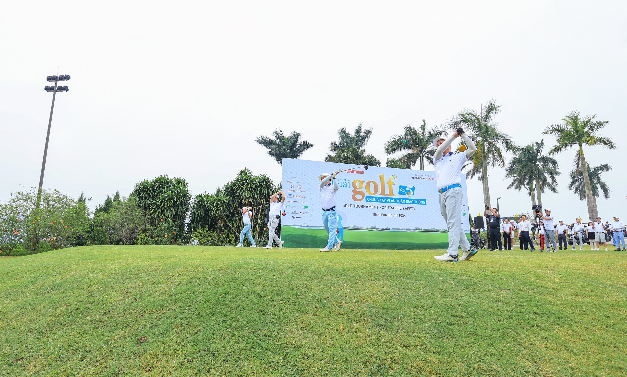 Những khoảnh khắc ấn tượng tại Giải golf Chung tay vì ATGT 2024- Ảnh 7.