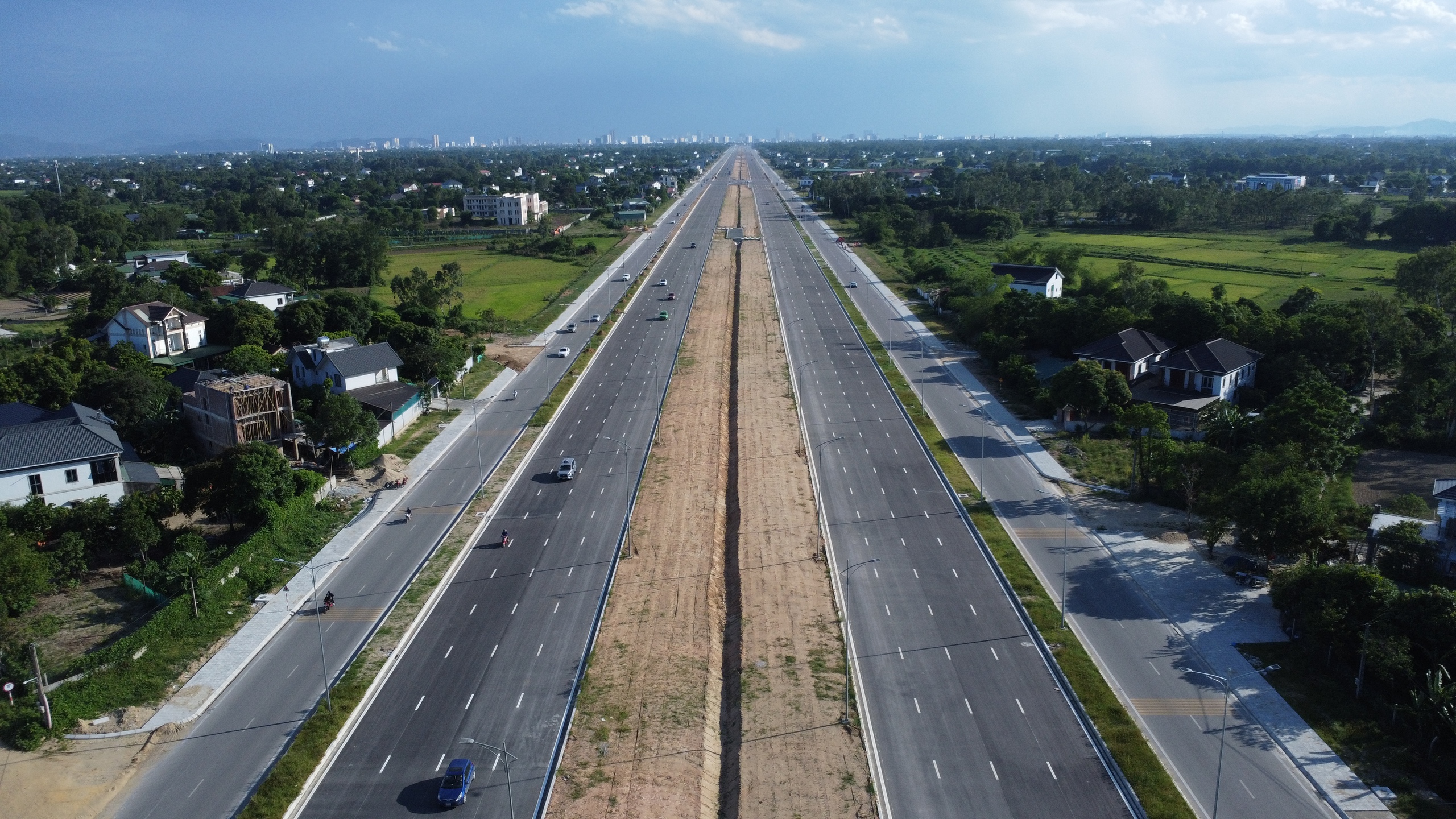 Toàn cảnh hạ tầng giao thông thành phố Vinh sau khi mở rộng- Ảnh 4.