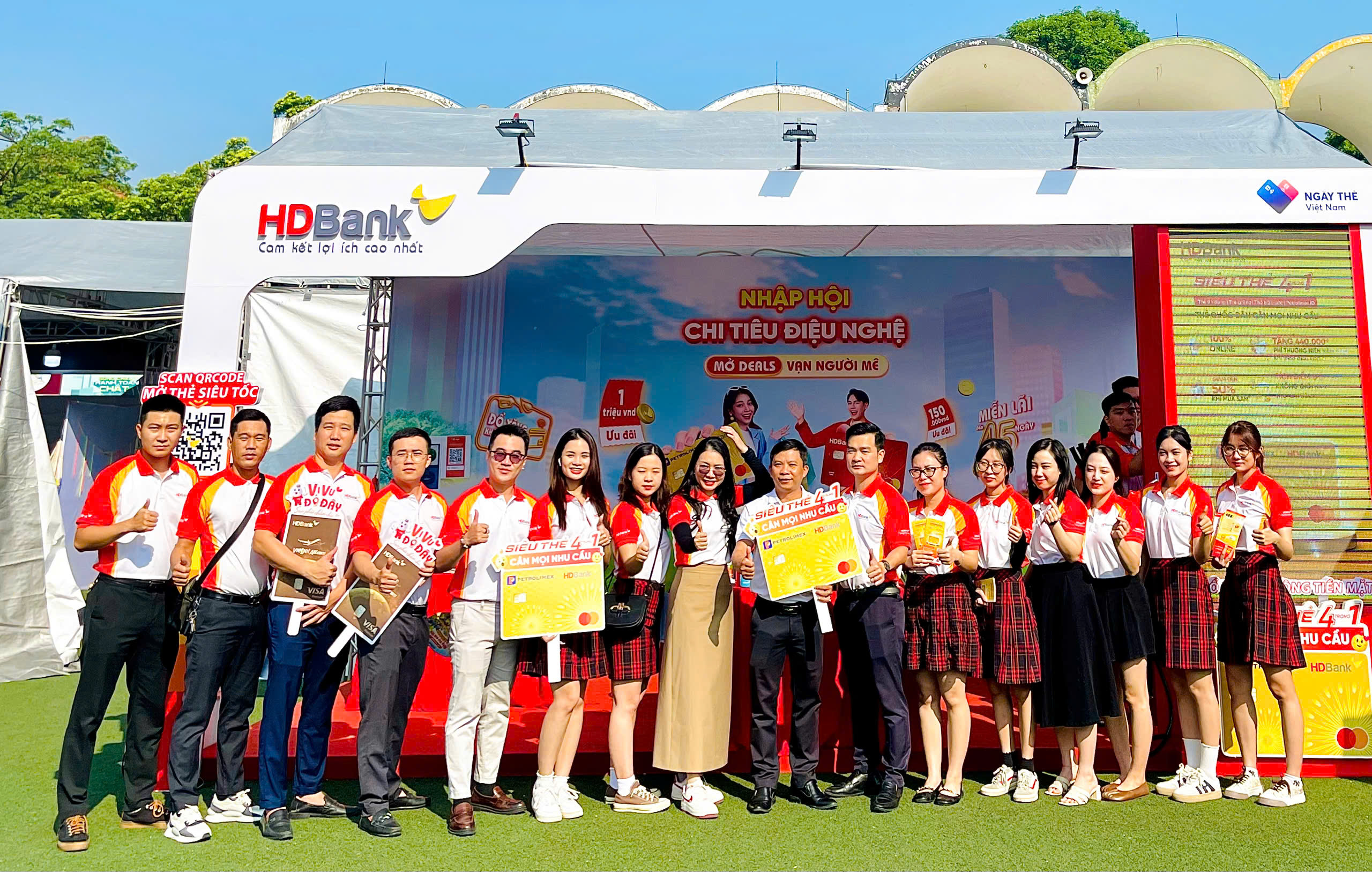 Thẻ HDBank hai năm liền tạo "cơn sốt" tại Sóng Festival- Ảnh 1.