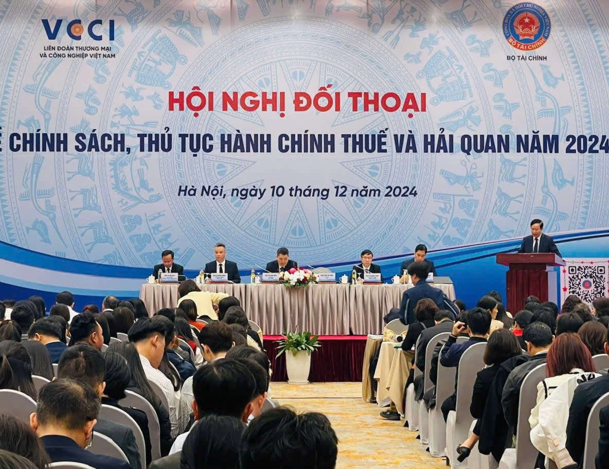 Chủ tịch VCCI: Các nguồn lực ách tắc sẽ được giải tỏa và tạo đà tăng trưởng cho năm 2025- Ảnh 2.