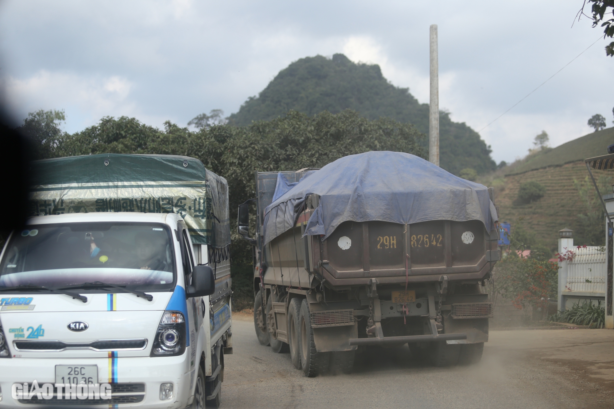 Sơn La: Hiểm họa từ hố, rãnh sâu trên đường tỉnh 104 ở Mộc Châu- Ảnh 4.