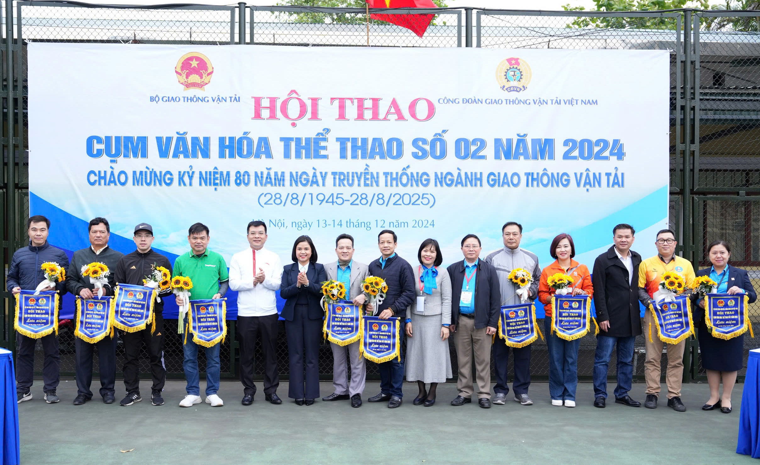 Khai mạc Hội thao Cụm Văn hóa Thể thao số 2 ngành GTVT- Ảnh 2.