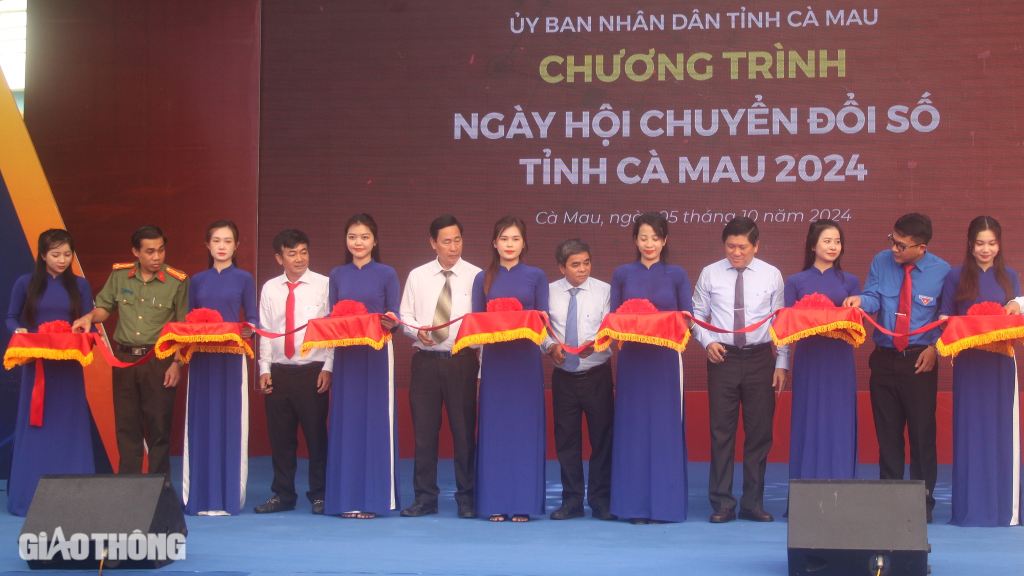 Giải pháp chuyển đổi số trong năm 2025 của Cà Mau thế nào?- Ảnh 2.