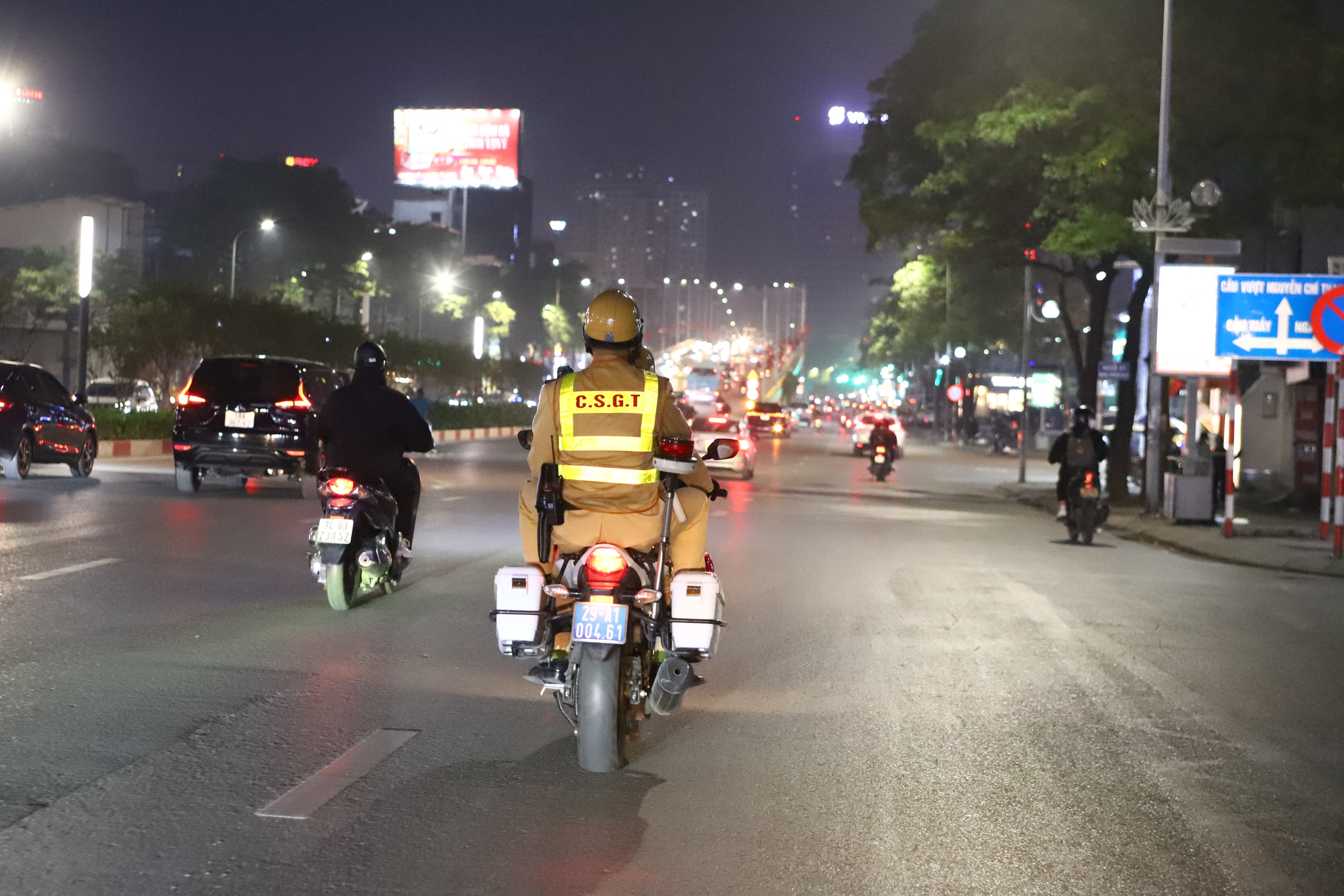 Xuyên đêm theo chân các "khắc tinh" tội phạm đường phố- Ảnh 2.