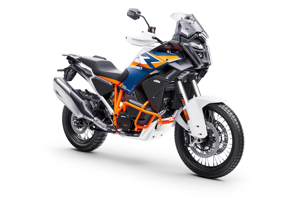 Mô tô KTM 1390 Super Adventure R chính thức lộ diện- Ảnh 4.