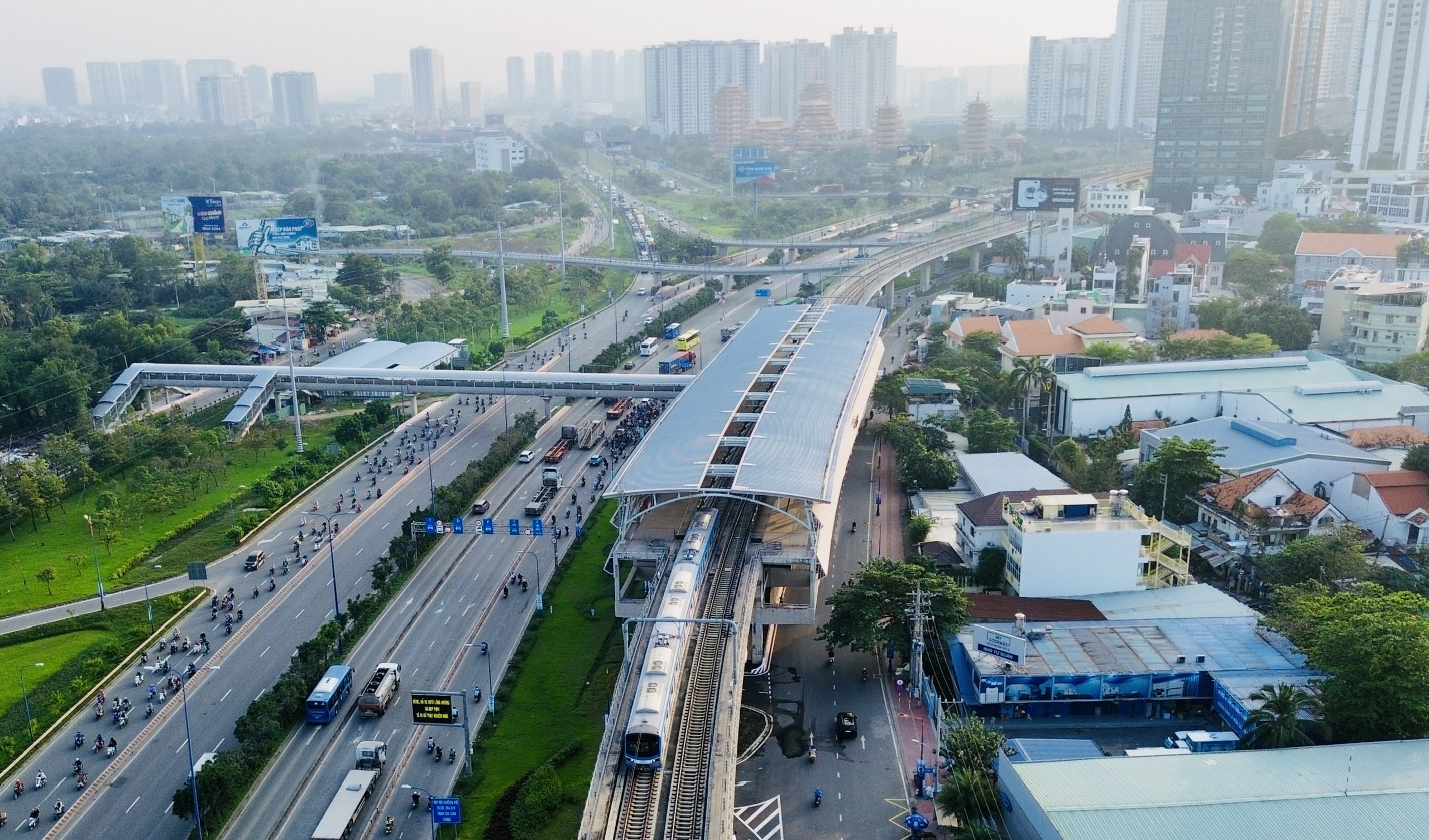 Metro số 1 hoàn thành nhiệm vụ cuối cùng trước giờ G- Ảnh 2.