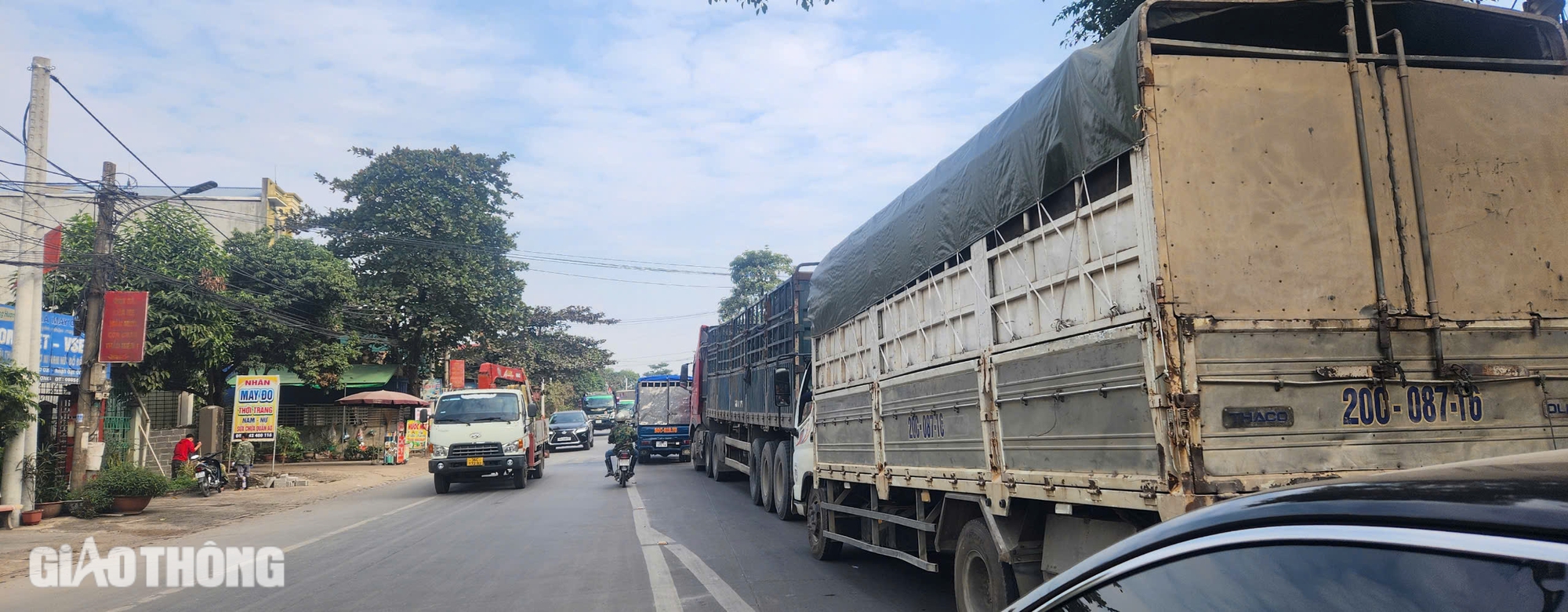 Nam sinh tử vong do TNGT khi đi viếng bạn cùng lớp ở Thái Nguyên: Nước mắt người ở lại- Ảnh 3.