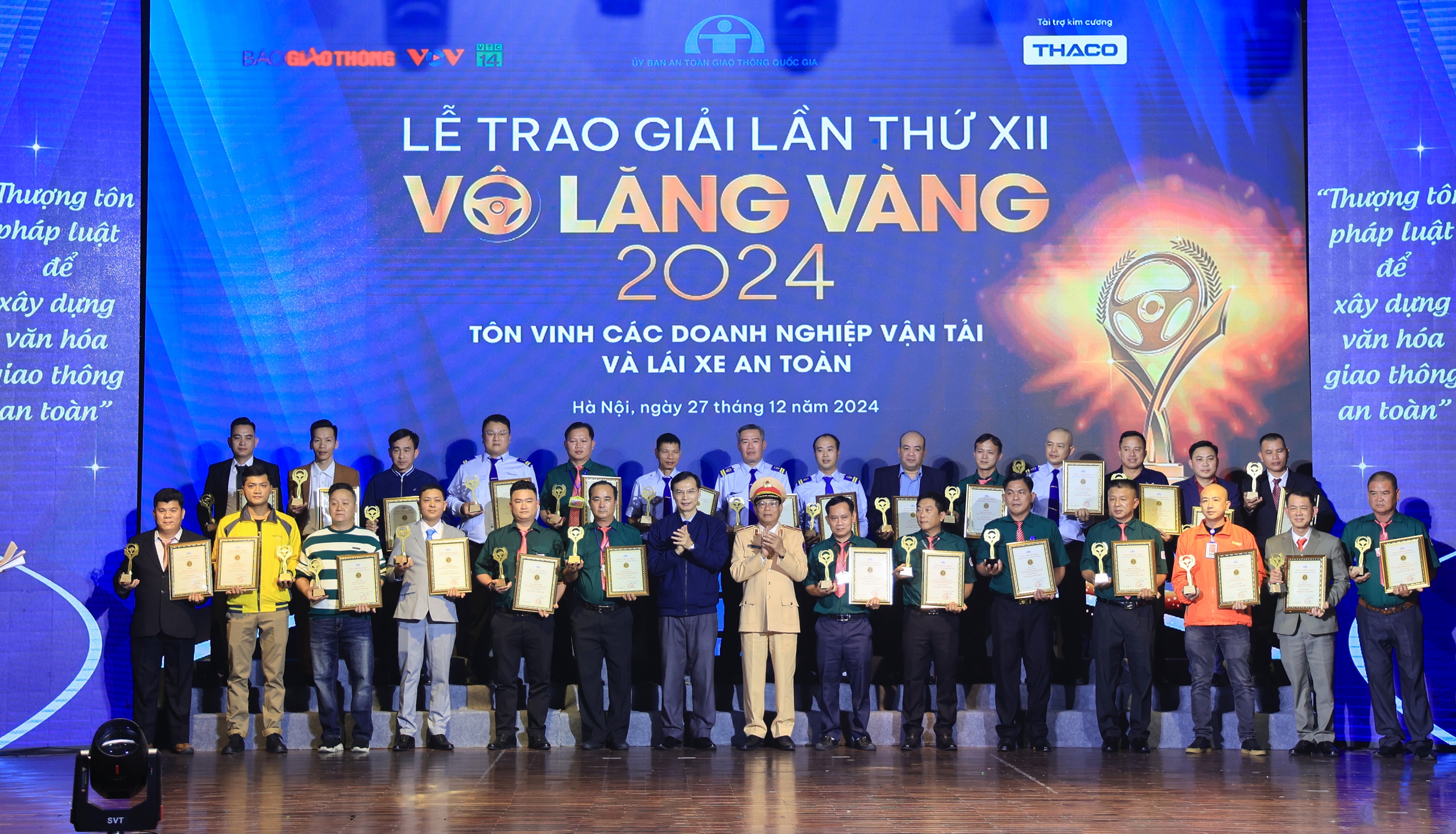 Vô lăng vàng 2024: Tôn vinh doanh nghiệp vận tải, lái xe an toàn, tận tâm- Ảnh 8.