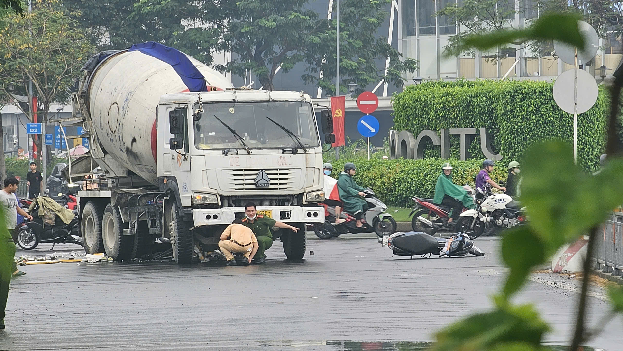 Va chạm với xe bồn, người đàn ông tử vong tại chỗ- Ảnh 1.