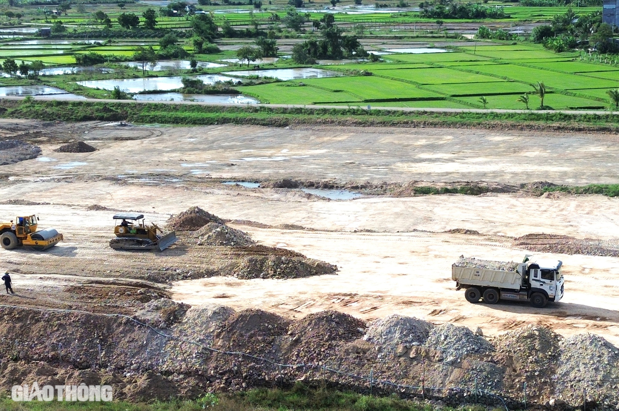 Toàn cảnh trạm dừng nghỉ cao tốc Vĩnh Hảo - Phan Thiết sau 4 tháng khởi công- Ảnh 8.