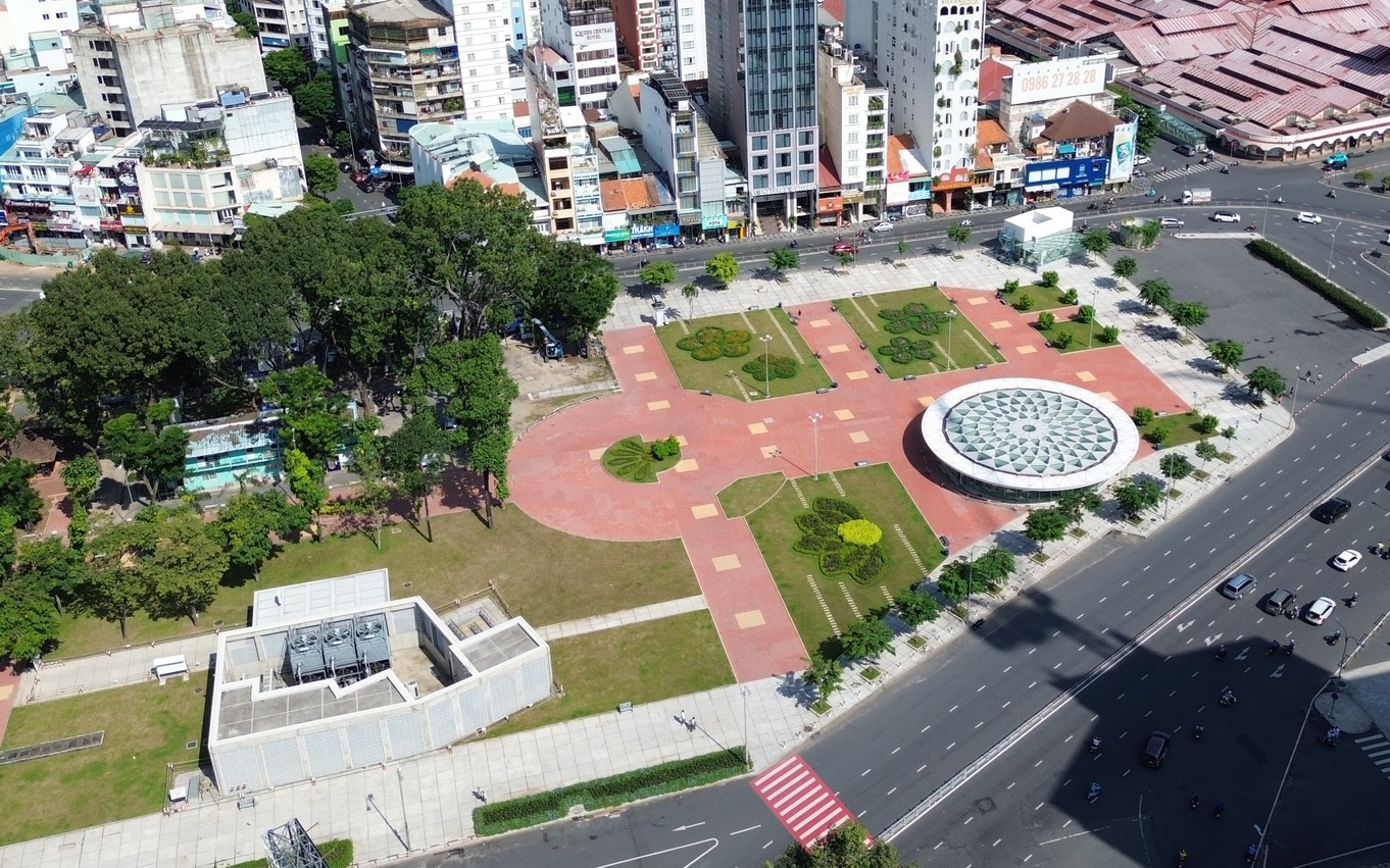 Có gì trong ga ngầm lớn nhất tuyến metro số 1 Bến Thành - Suối Tiên?