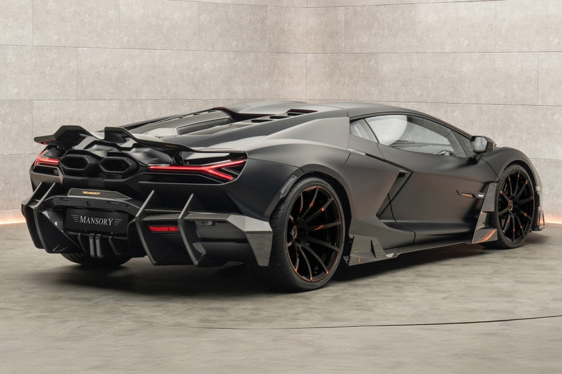 Lamborghini Revuelto ấn tượng hơn với gói độ mới- Ảnh 2.