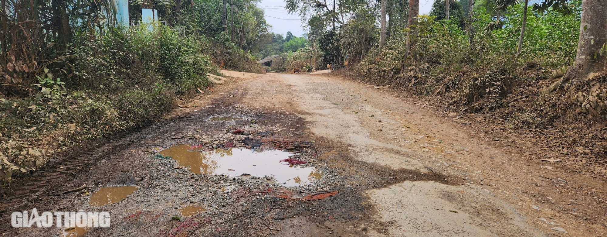 Bất an trên tuyến đường liên xã đi 3km mất hơn nửa giờ ở Thái Nguyên- Ảnh 2.