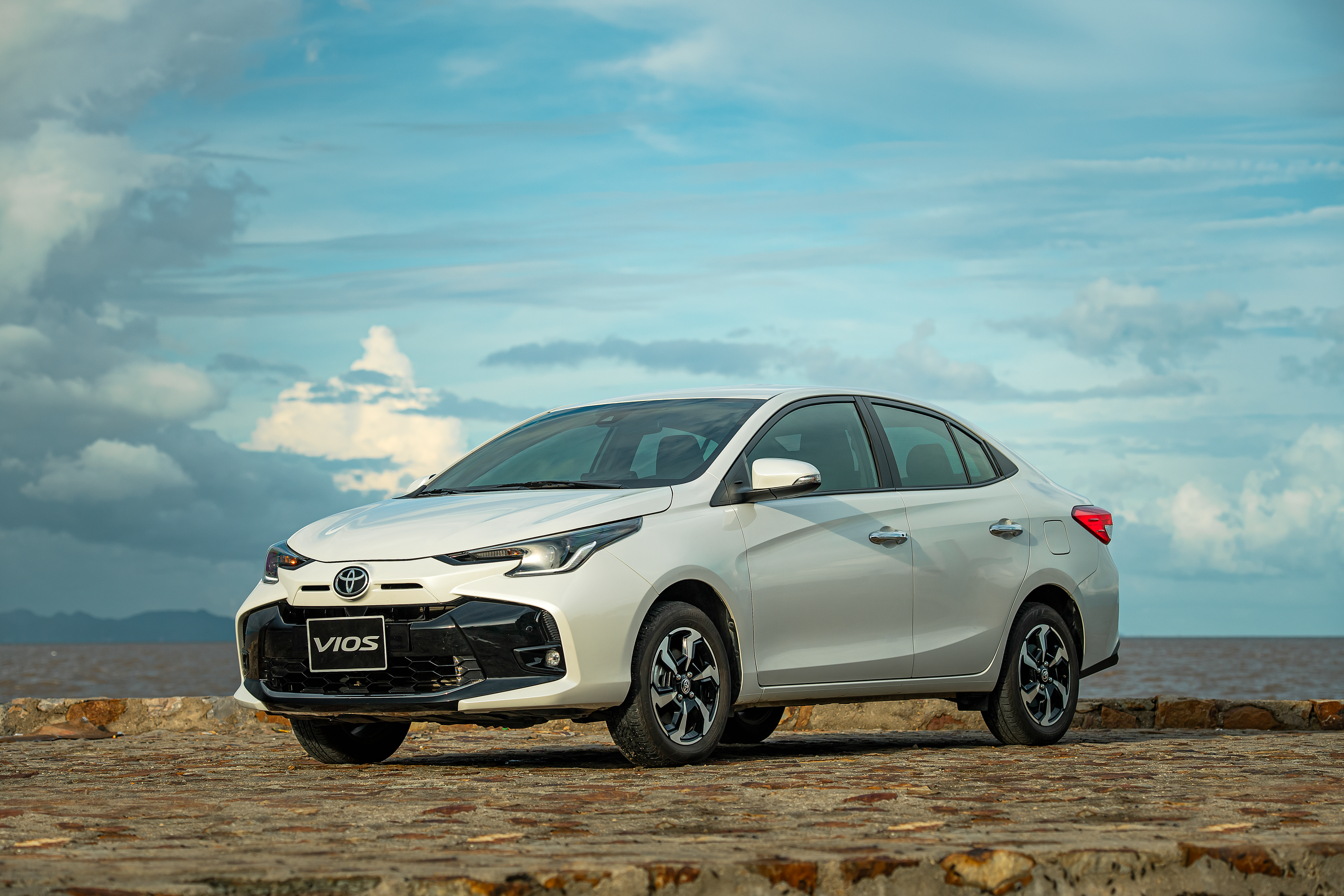 Toyota Vios tiếp tục là mẫu xe bán chạy nhất phân khúc?- Ảnh 1.