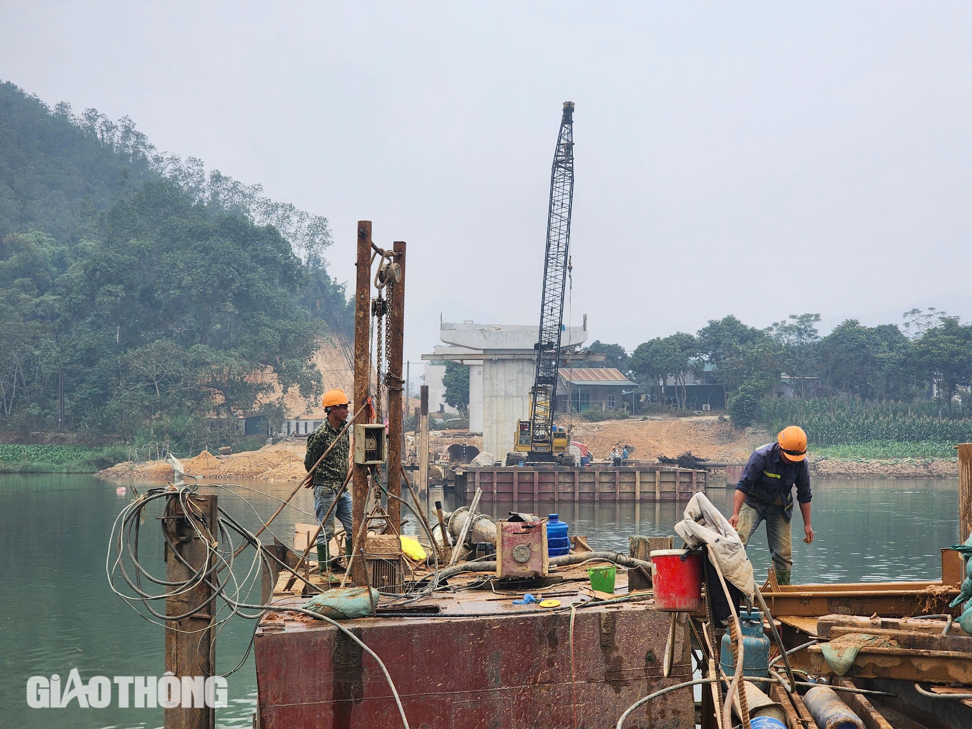 Những nút thắt nguy cơ gây "vỡ" tiến độ cao tốc Tuyên Quang - Hà Giang- Ảnh 2.