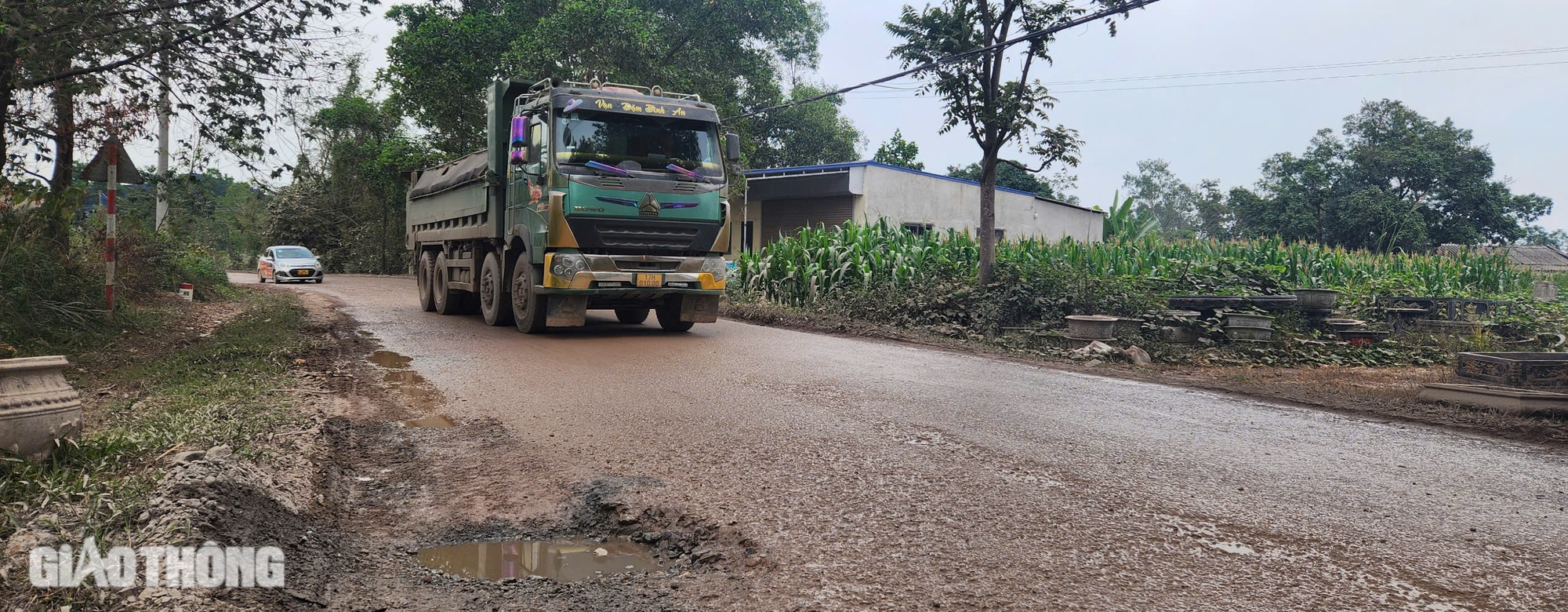 Người dân khốn khổ lưu thông trên đường tỉnh 261 ở Thái Nguyên- Ảnh 5.