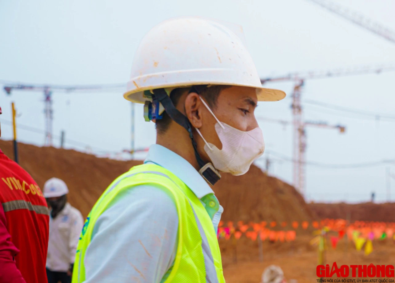 2.000 kỹ sư, công nhân miệt mài thi công nhà ga sân bay Long Thành những ngày giáp Tết- Ảnh 11.
