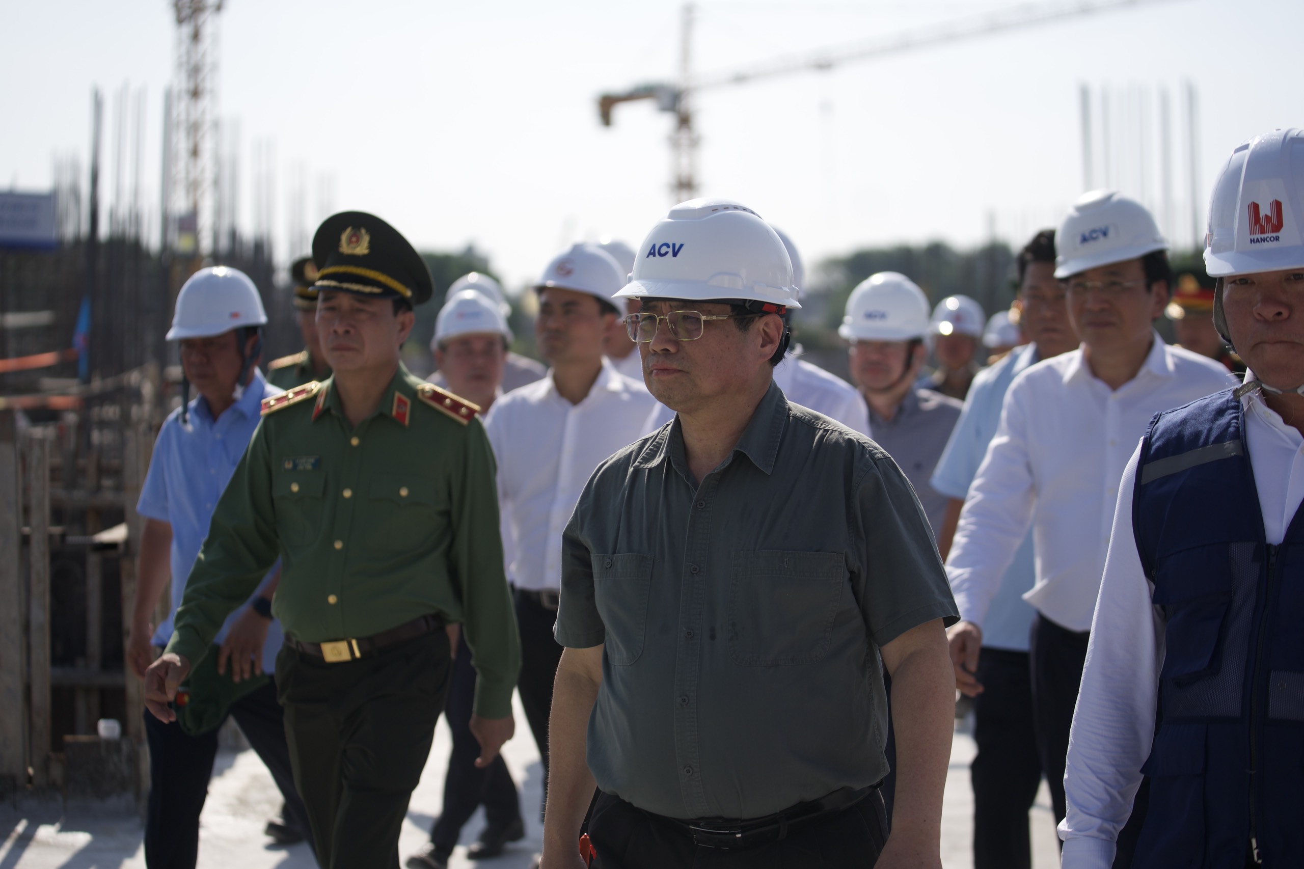 Thủ tướng: Nỗ lực hoàn thành nhà ga T3 sân bay Tân Sơn Nhất vào 30/4/2025- Ảnh 6.