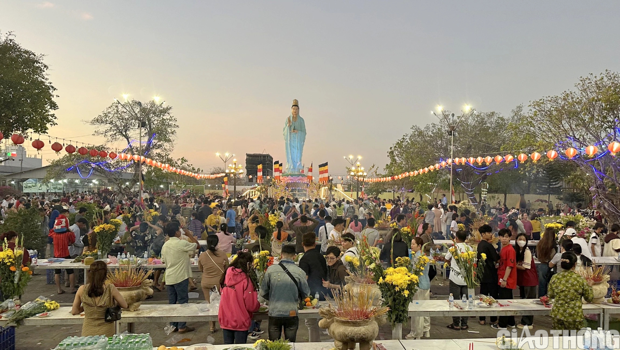 Bốn điểm du lịch tâm linh ở Bạc Liêu được nhiều du khách tìm đến dịp đầu xuân- Ảnh 1.