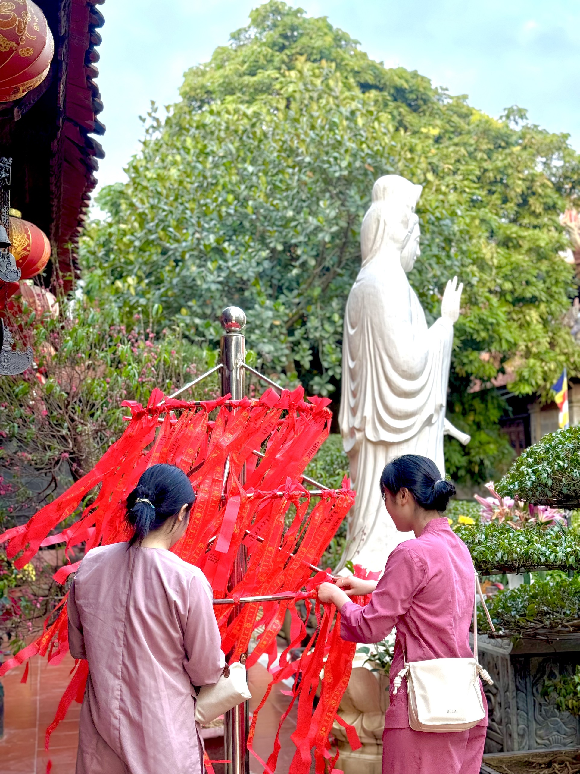 Đầu Xuân, chiêm ngưỡng ngôi chùa cổ nghìn năm tuổi ở Thủ đô- Ảnh 14.