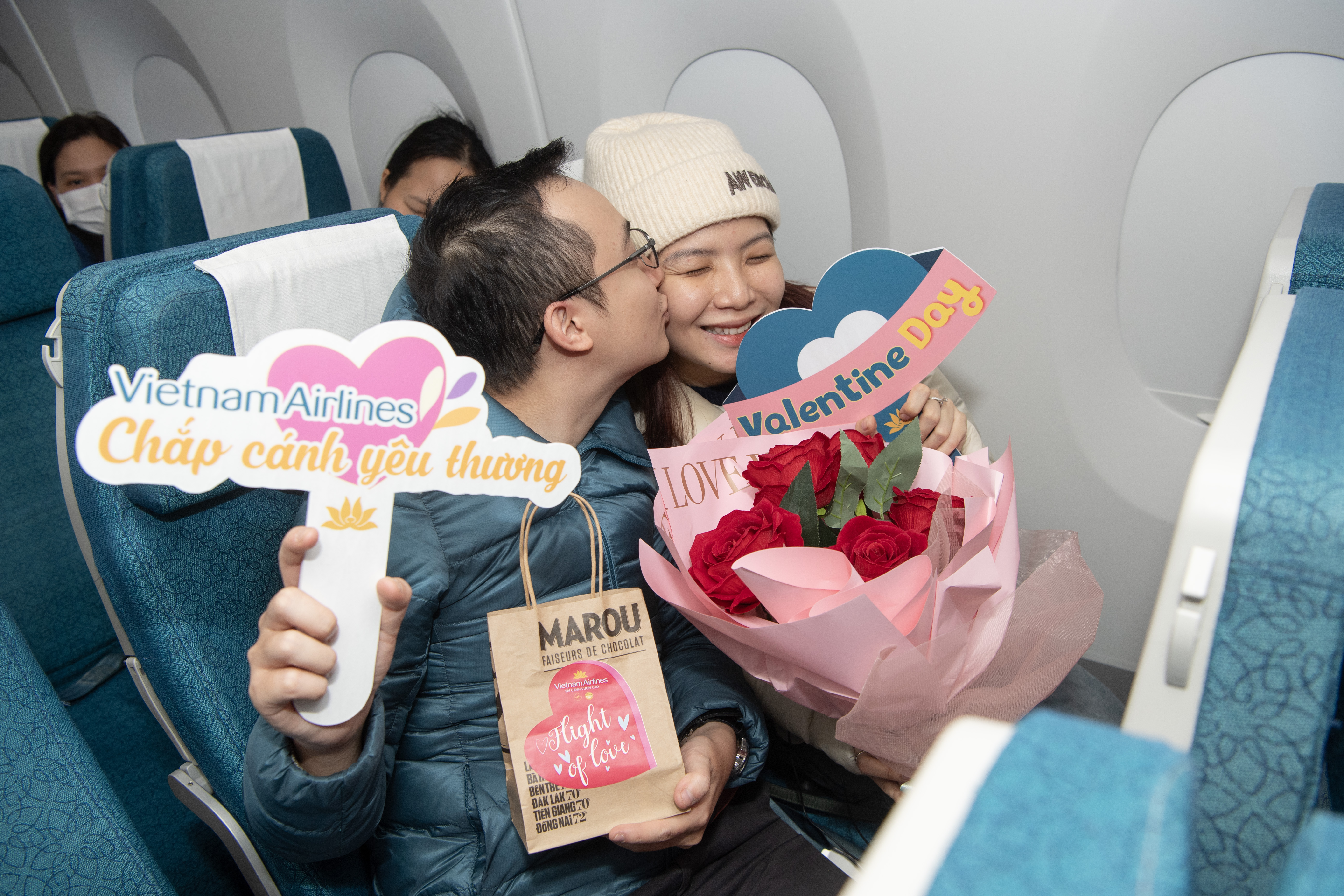 Vietnam Airlines tổ chức chuyến bay ngọt ngào kỷ niệm Lễ tình nhân 14/2- Ảnh 1.