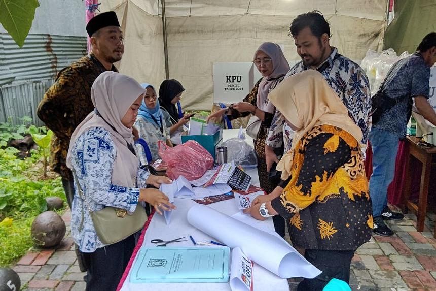 Hơn 200 triệu người Indonesia tham gia cuộc bầu cử lớn nhất thế giới tính trong 1 ngày- Ảnh 2.