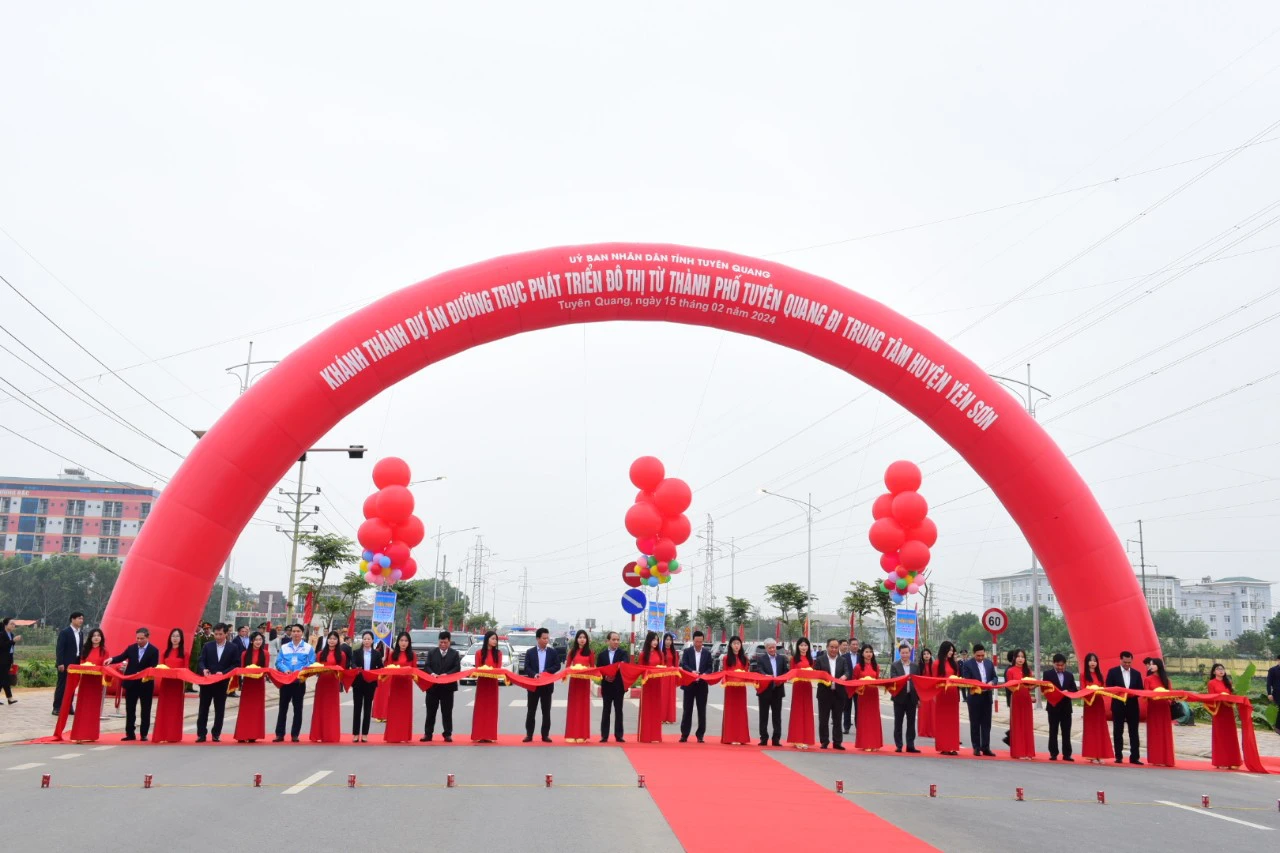 Khánh thành dự án đường đô thị gần 700 tỷ ở Tuyên Quang, giảm tải cho QL2- Ảnh 2.