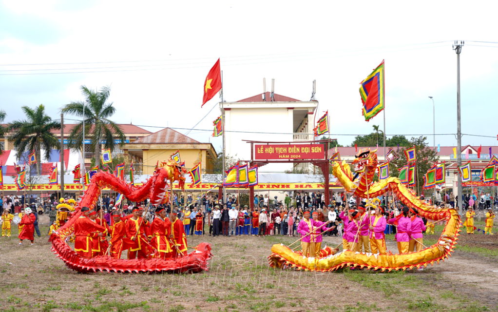 Hàng ngàn người xem vua cày ruộng tại Lễ hội Tịch điền Đọi Sơn- Ảnh 20.