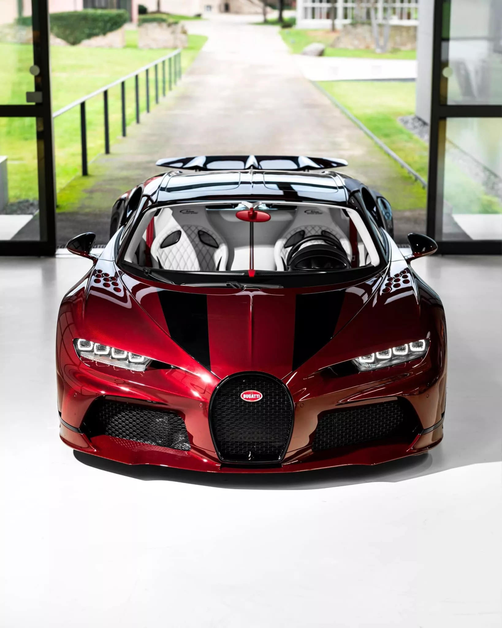 Chiêm ngưỡng siêu phẩm Bugatti phiên bản 