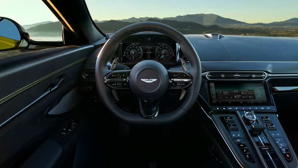 Aston Martin Vantage ra mẫu mới, mạnh mẽ hơn- Ảnh 5.