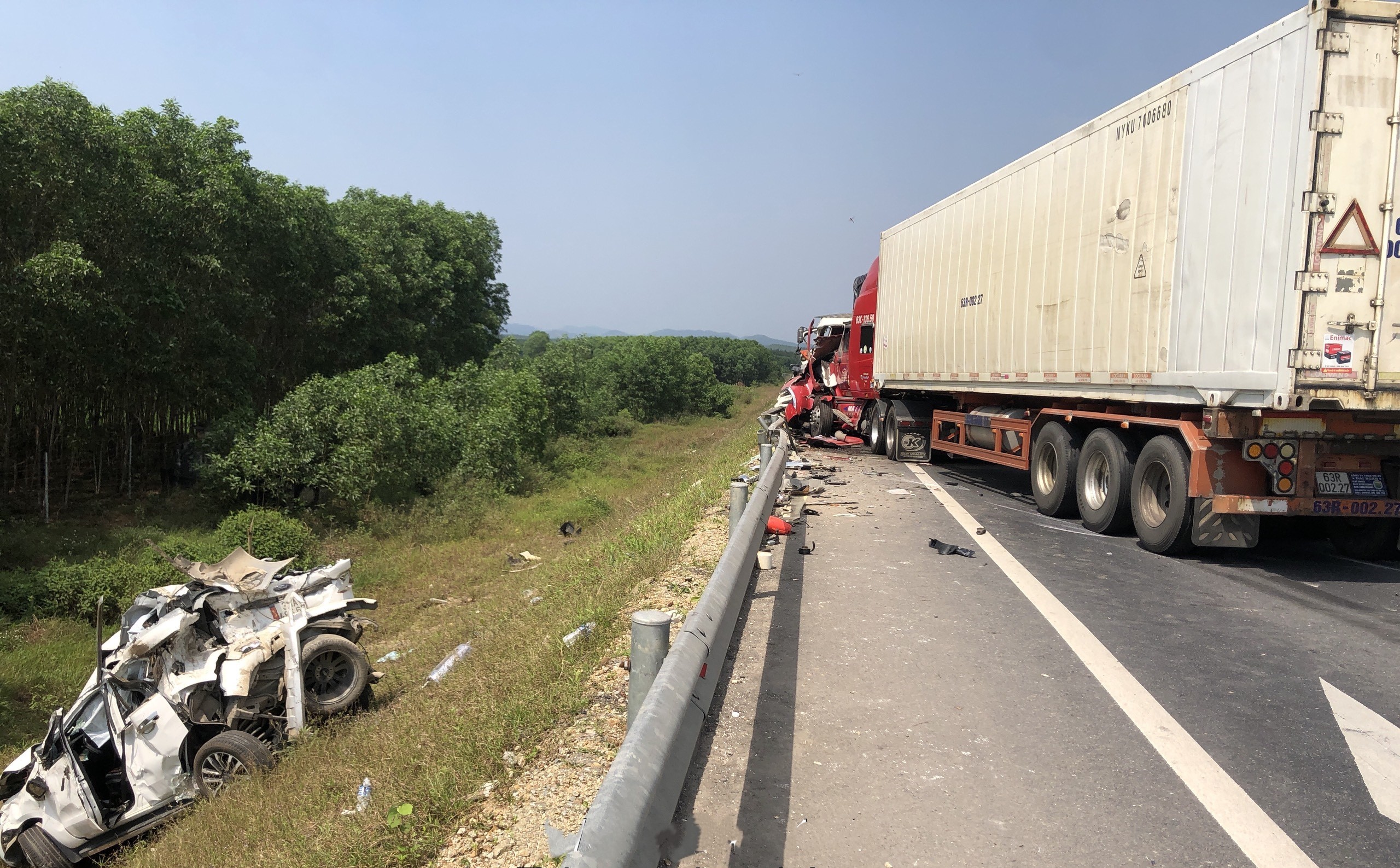 Danh tính các nạn nhân trong vụ tai nạn liên hoàn trên cao tốc Cam Lộ - La Sơn- Ảnh 2.