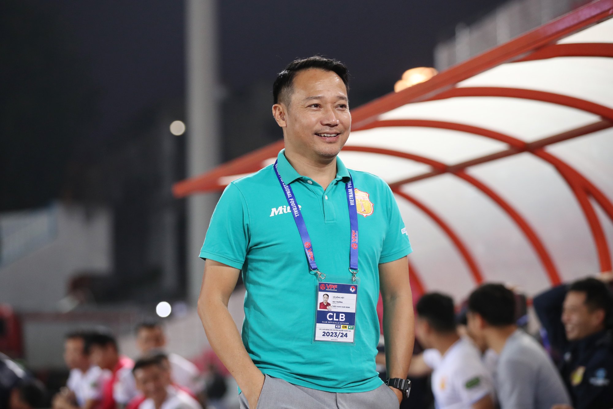 HLV Nam Định hé lộ về việc cựu sao Barca nhập tịch Việt Nam- Ảnh 1.