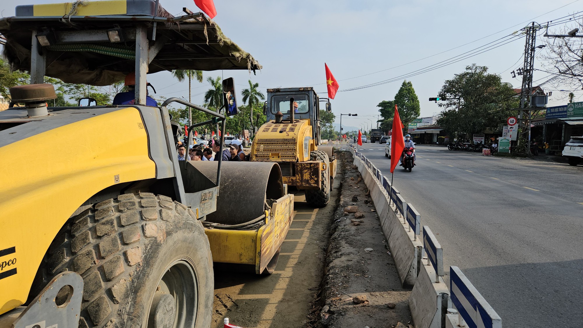 Chủ tịch Đà Nẵng thúc tiến độ 2 dự án giao thông nghìn tỷ- Ảnh 2.