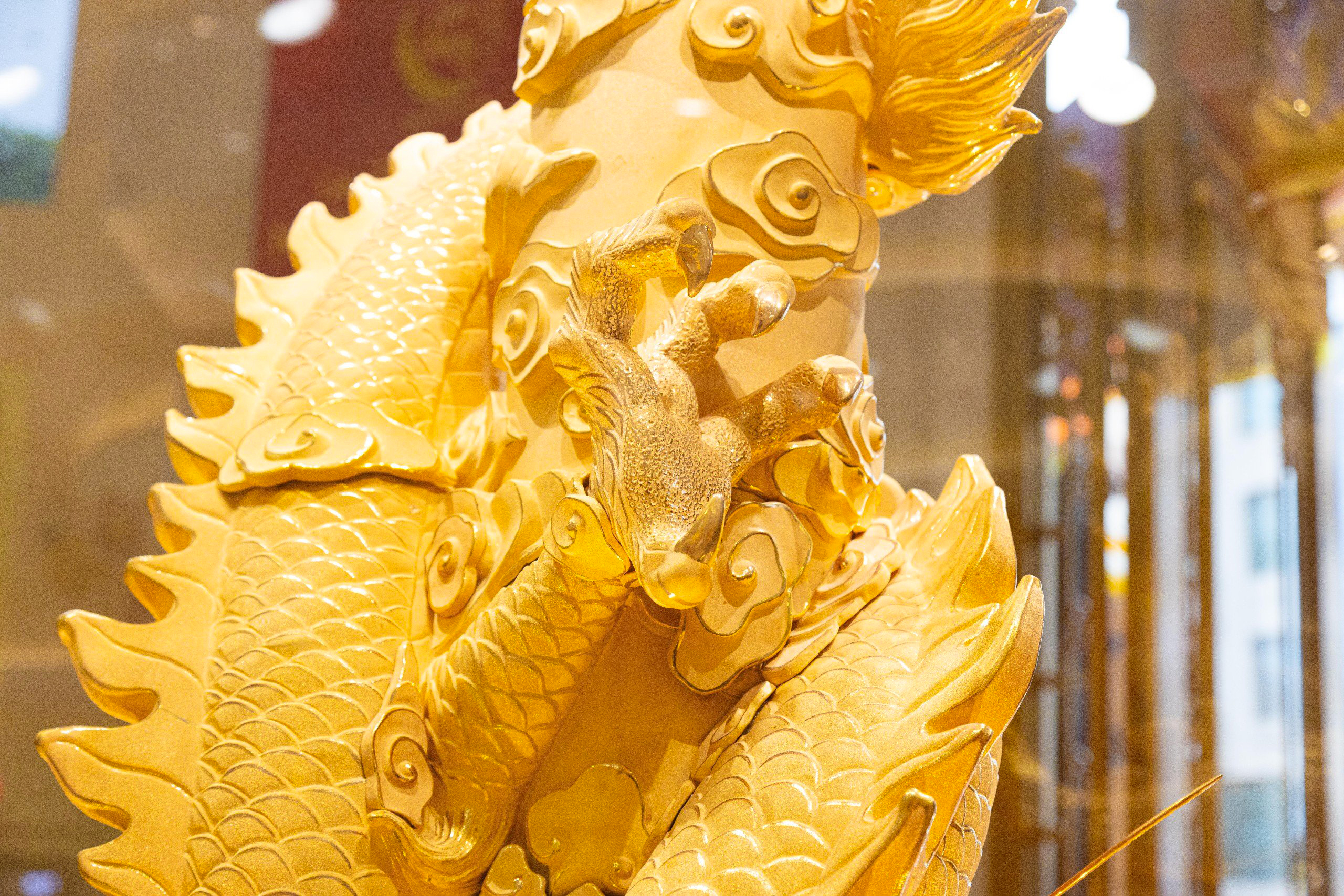 Chiêm ngưỡng tượng rồng phủ vàng 24K lớn nhất Việt Nam- Ảnh 7.