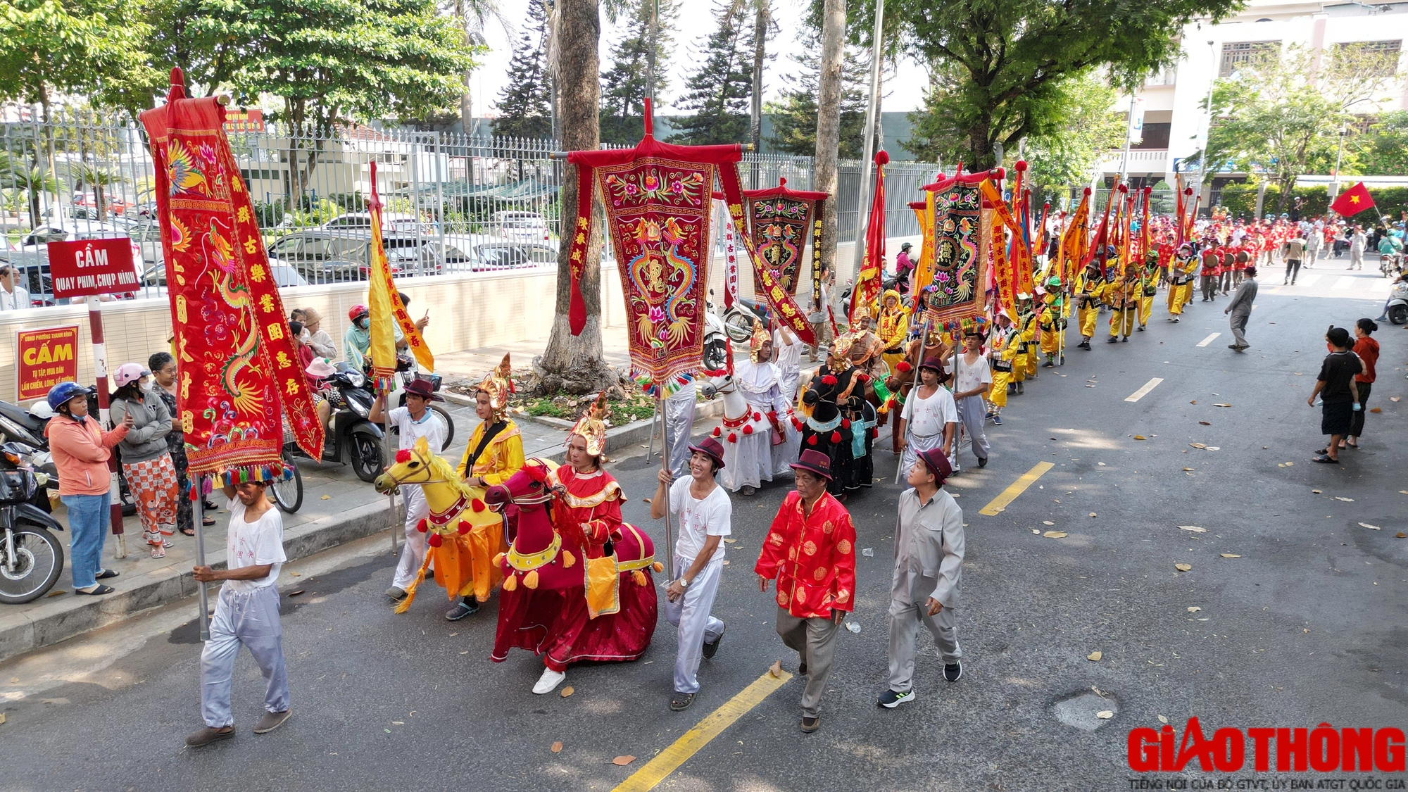 Hàng ngàn người dân tham dự lễ Nghinh thần lớn nhất Đồng Nai- Ảnh 10.