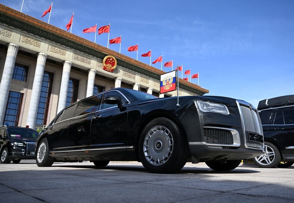 Điện Kremlin hé lộ lý do Tổng thống Nga tặng ô tô sang cho Chủ tịch Triều Tiên- Ảnh 1.