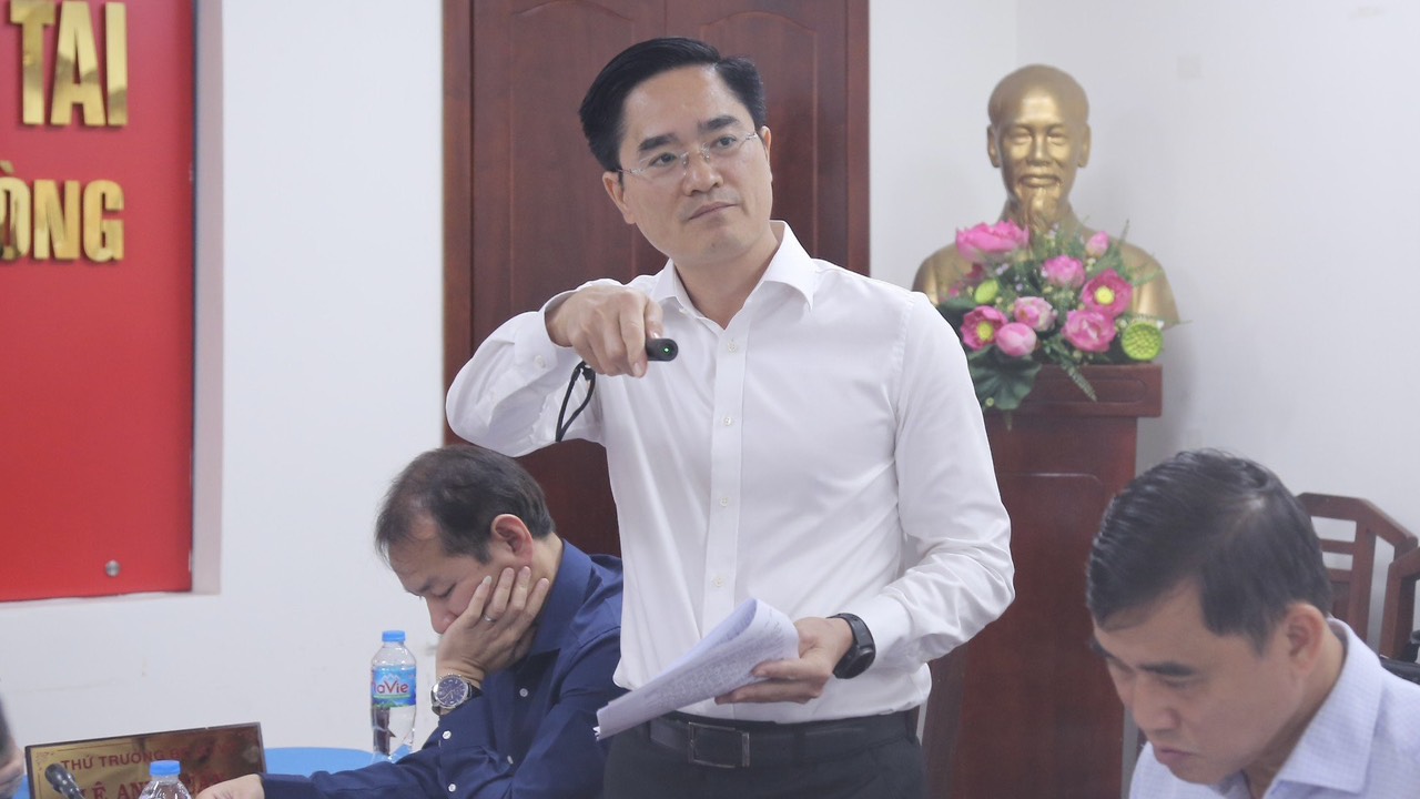 Thứ trưởng Bộ GTVT Lê Anh Tuấn: 