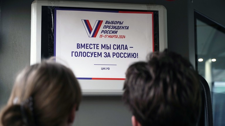 Nga bắt đầu bỏ phiếu sớm bầu Tổng thống- Ảnh 1.