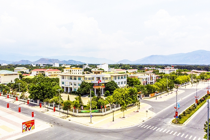 Cam Lâm sẽ phát triển thành đô thị sân bay, dịch vụ logistics tầm quốc tế- Ảnh 1.