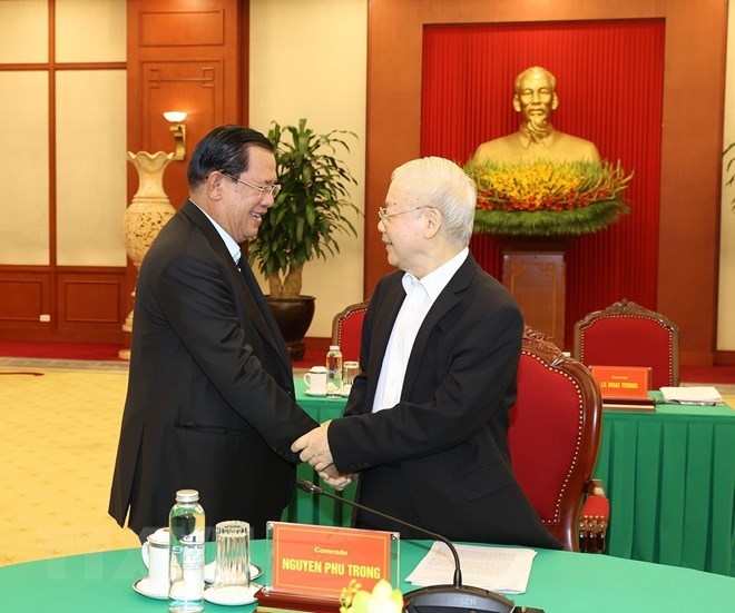 Tổng Bí thư Nguyễn Phú Trọng chúc mừng Chủ tịch Đảng Nhân dân Campuchia Hun Sen- Ảnh 1.